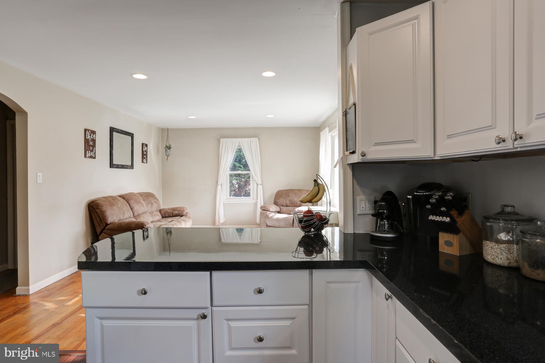 155 North Hazel Street Manheim, PA 17545 - Photo 6 of 24