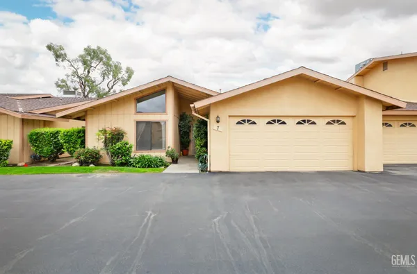 $225,000 | Undisclosed Address, Bakersfield, CA 93308