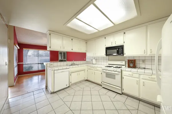 $225,000 | Undisclosed Address, Bakersfield, CA 93308