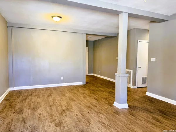 $1,295 | 400 Pfeil Street, Schertz, TX 78154