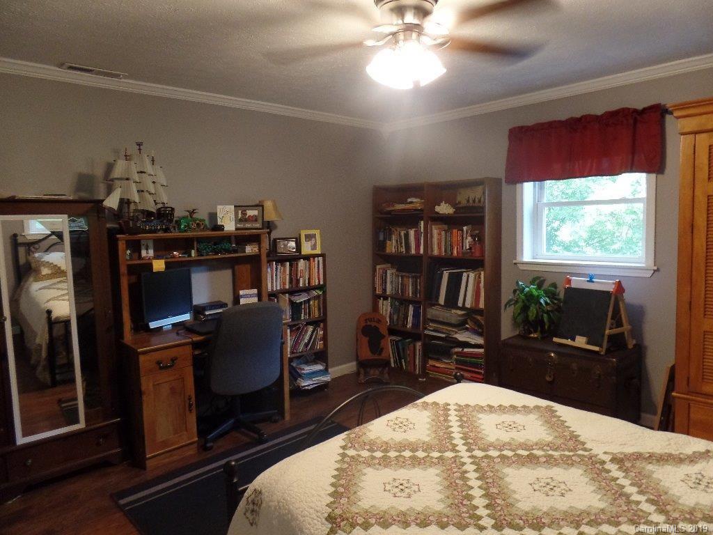 1586 Propst Road Morganton, NC 28655 - Photo 6 of 21 Gallery Image 6