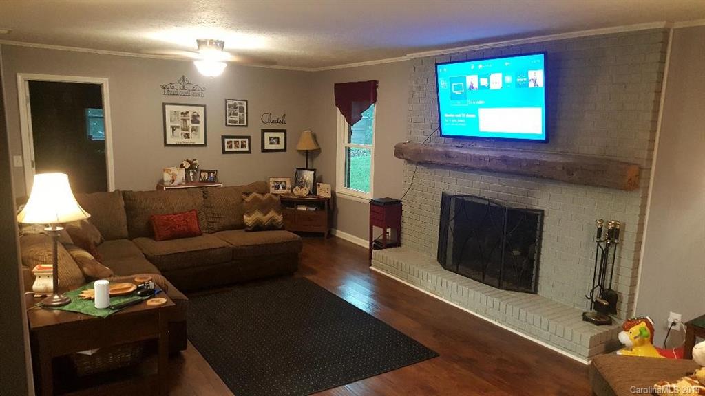 1586 Propst Road Morganton, NC 28655 - Photo 9 of 21 Gallery Image 9