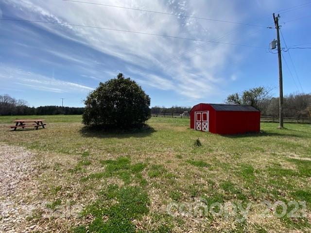 2346 Gill Jordan Road Chester, SC 29706 - Photo 29 of 30 a backyard of a house with lots of green space