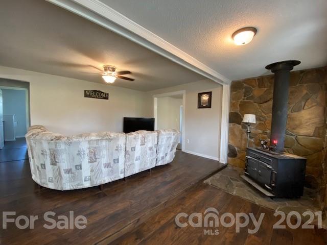2346 Gill Jordan Road Chester, SC 29706 - Photo 6 of 30 a living room with furniture and a flat screen tv