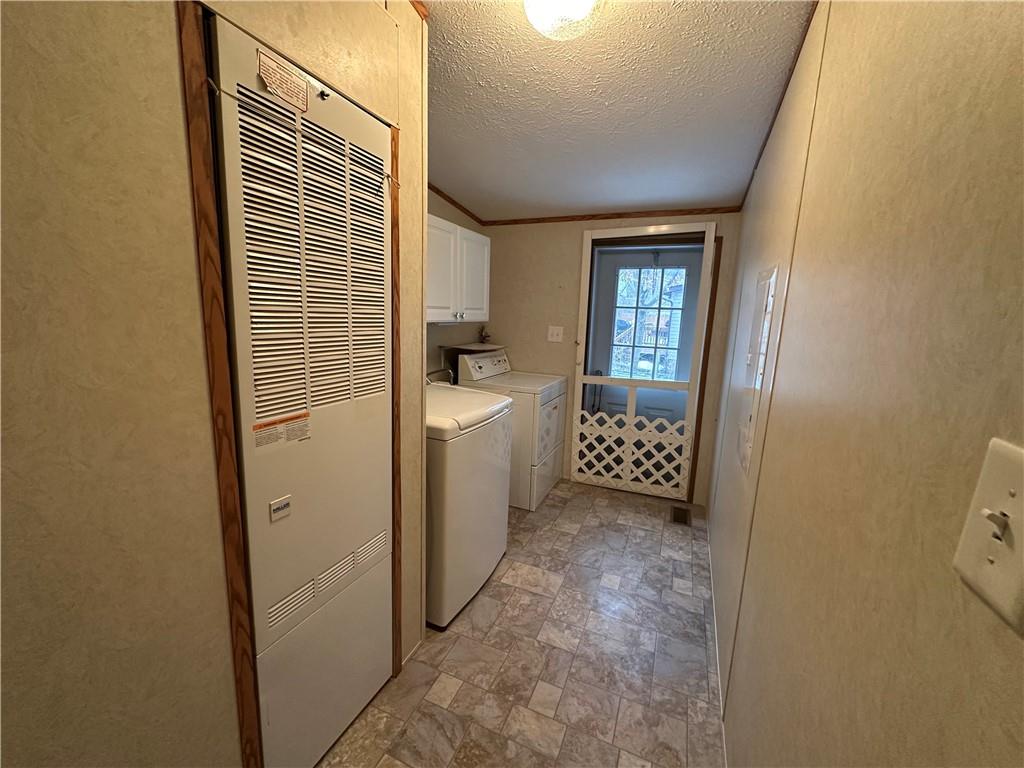 107 Trieste Street Butler, PA 16002 - Photo 28 of 40 a view of a hallway to rooms and bathroom