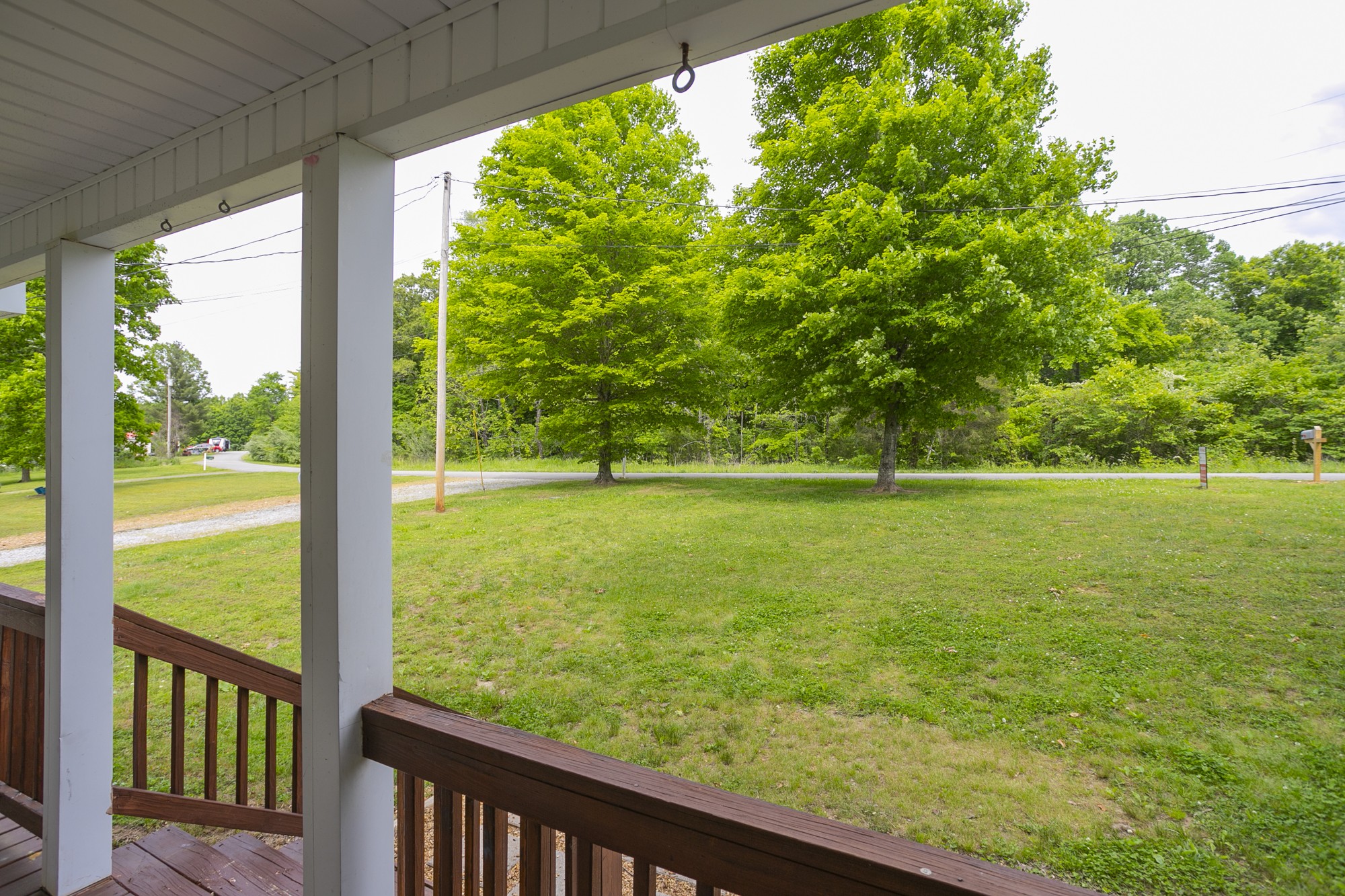 1005 Red Oak Road Charlotte, TN 37036 - Photo 6 of 34 Gallery Image 6