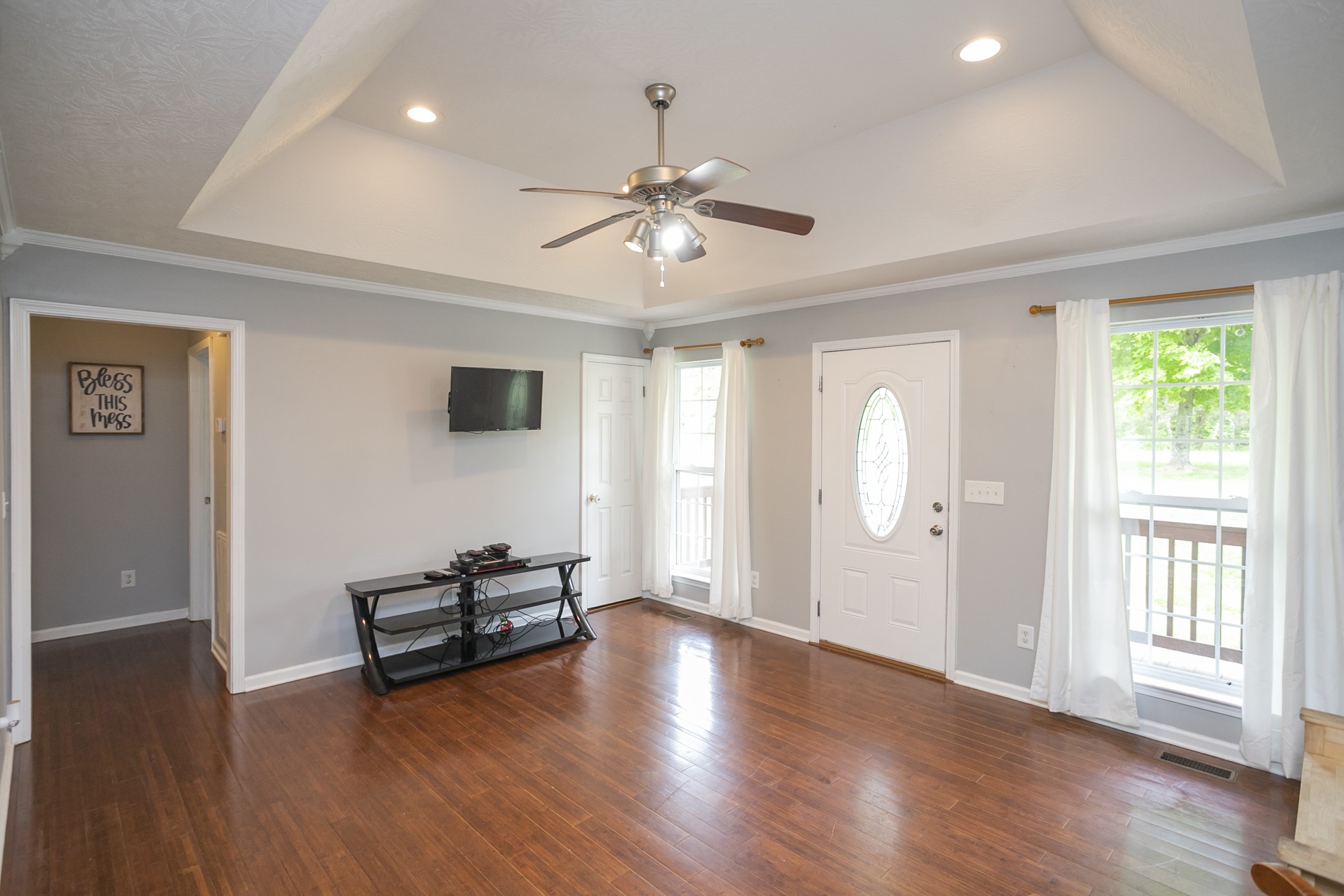 1005 Red Oak Road Charlotte, TN 37036 - Photo 9 of 34 Gallery Image 9
