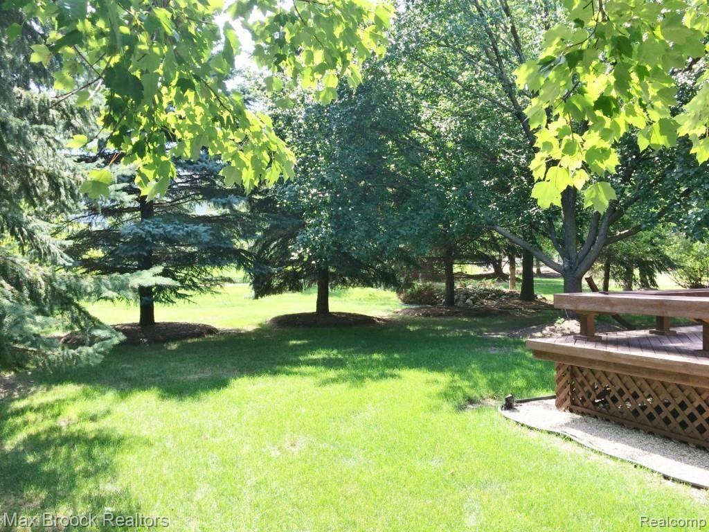 4324 Bold Meadows Rochester, MI 48306 - Photo 41 of 47 IMG_0099.jpg