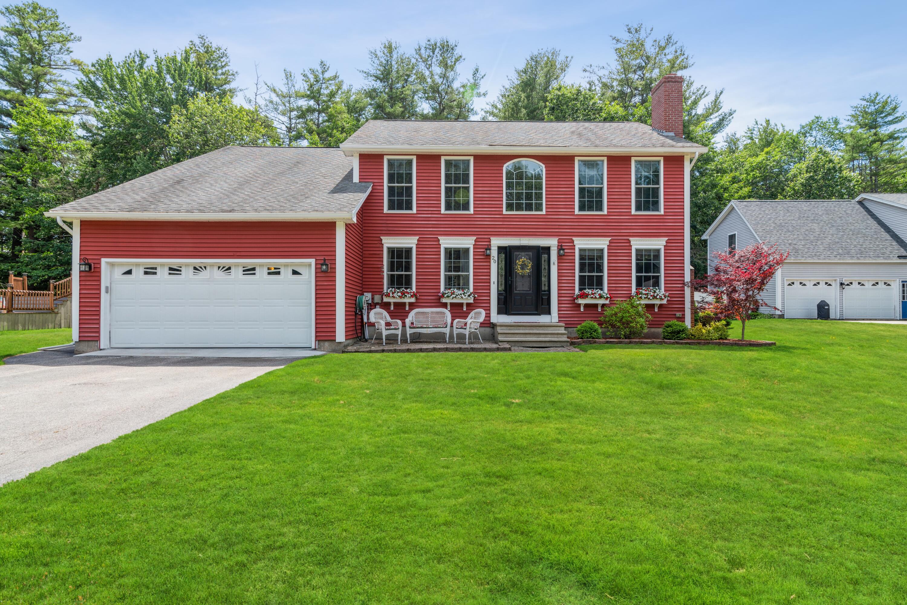 20 Sheila Circle Saco, ME 04072 - Photo 1 of 35 #1 Front of House