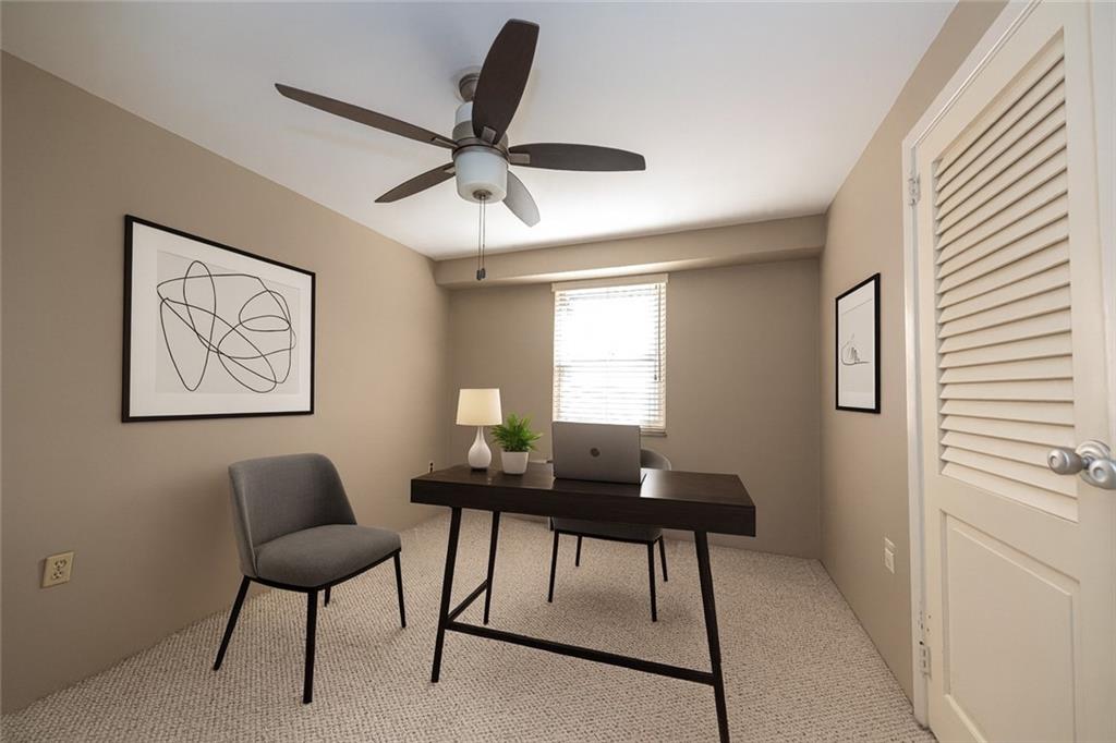 4625 Fifth Avenue, Unit 609 Pittsburgh, PA 15213 - Photo 20 of 27 a workspace with furniture and a window