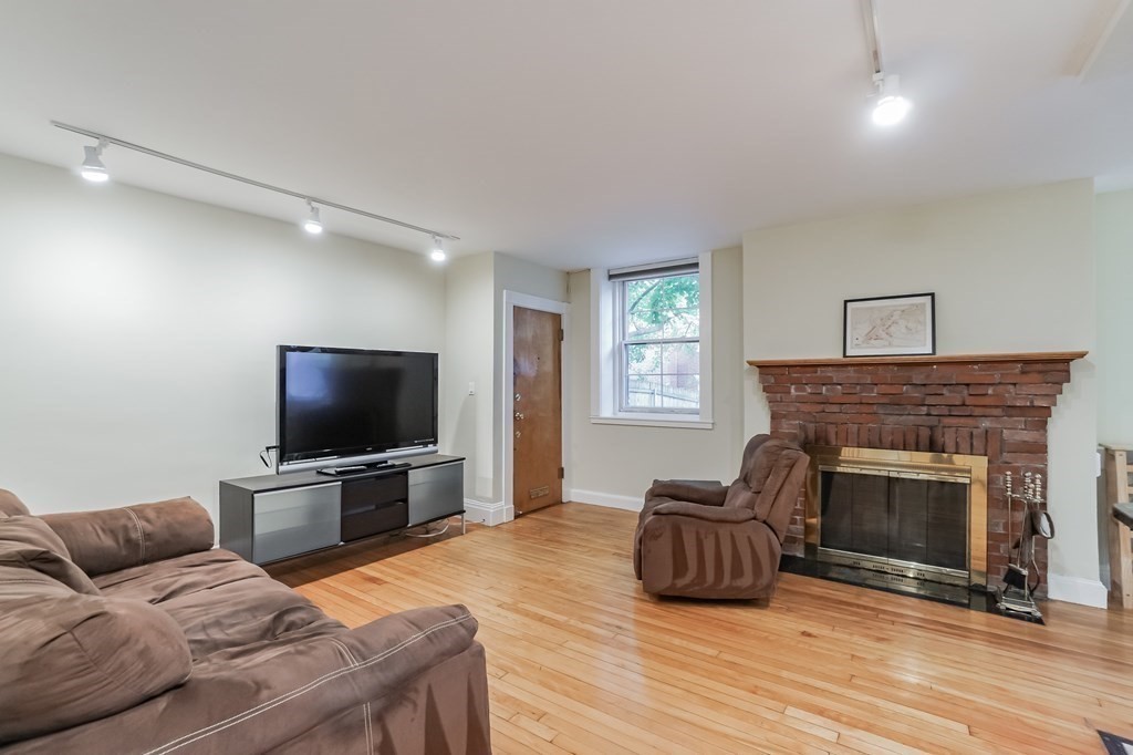 11 Garrison Road, Unit 1 Brookline, MA 02445 - Photo 3 of 22