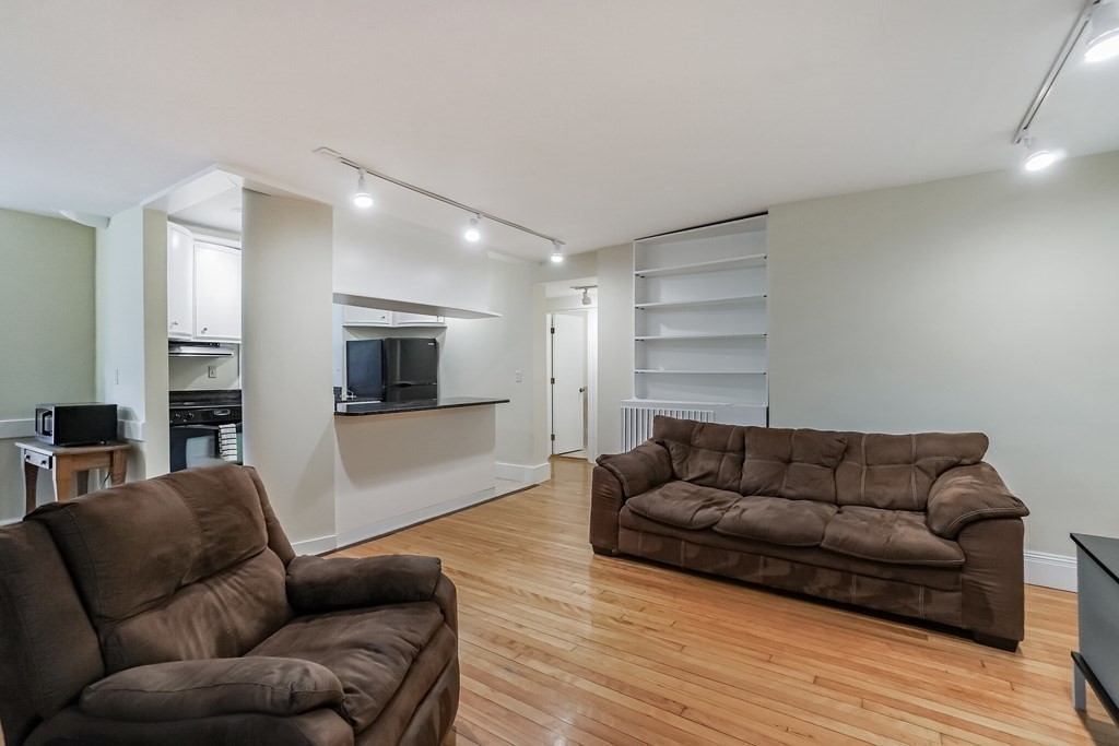 11 Garrison Road, Unit 1 Brookline, MA 02445 - Photo 4 of 22