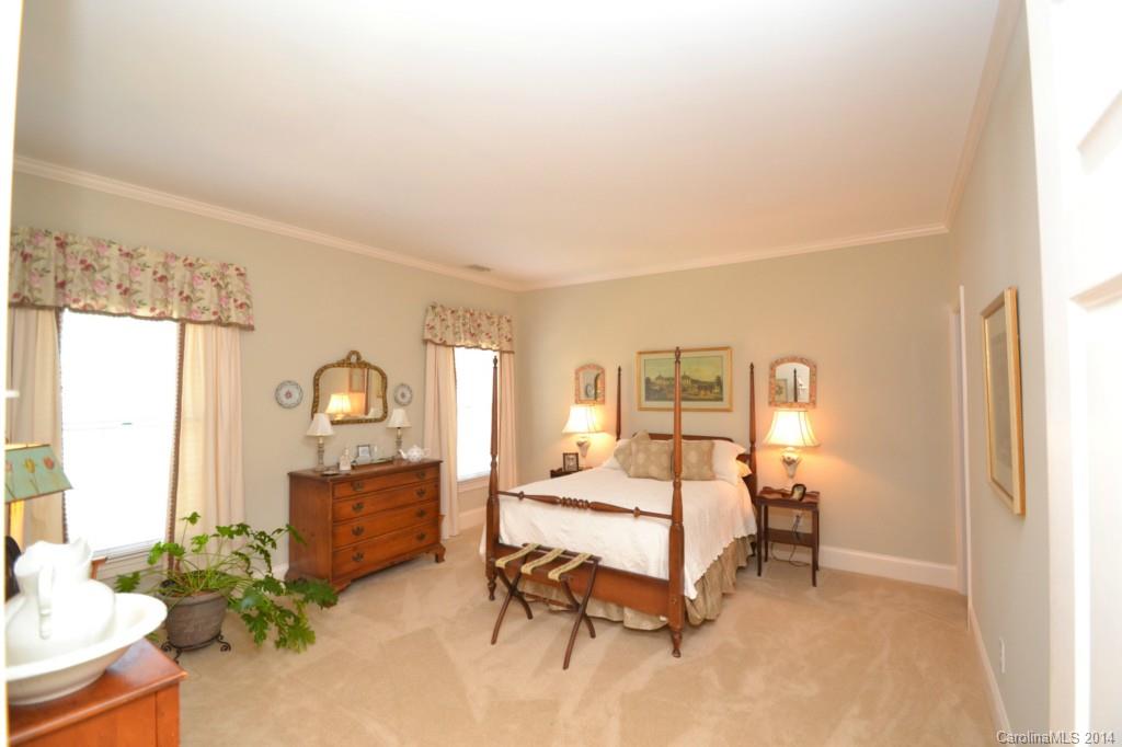 5228 Colony Road Charlotte, NC 28226 - Photo 13 of 19 Gallery Image 13