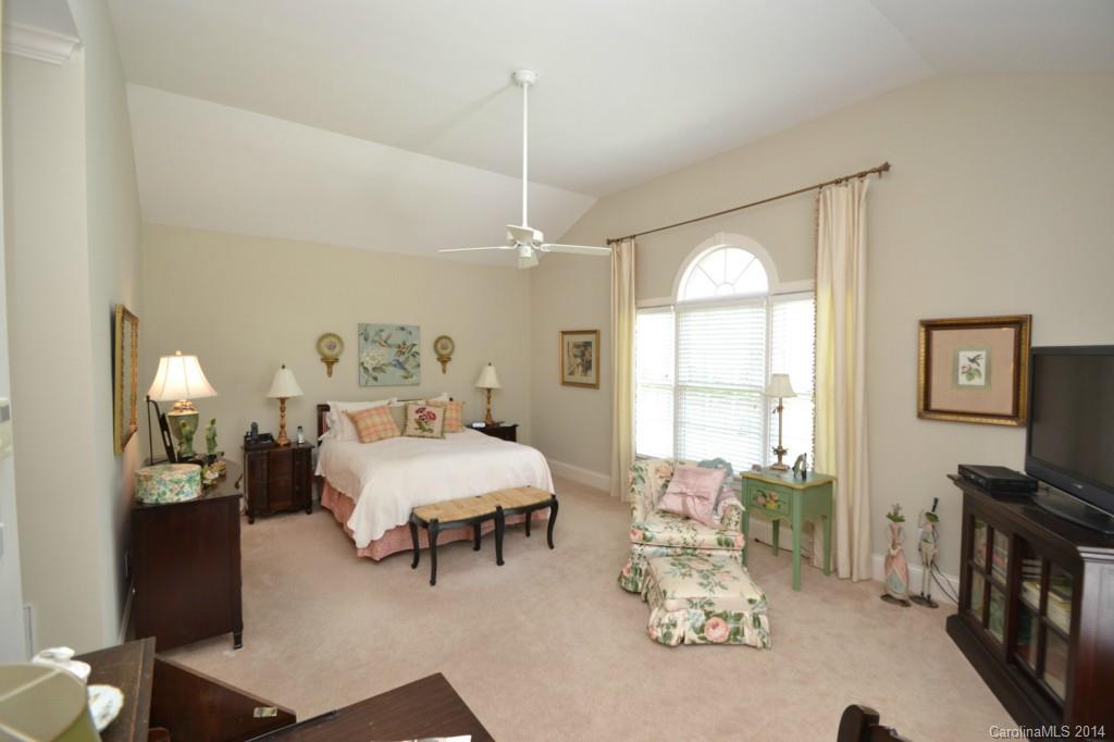 5228 Colony Road Charlotte, NC 28226 - Photo 9 of 19 Gallery Image 9