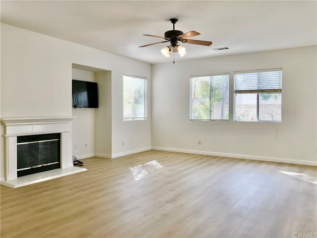 24 Iowa Irvine, CA 92606 - Photo 4 of 22