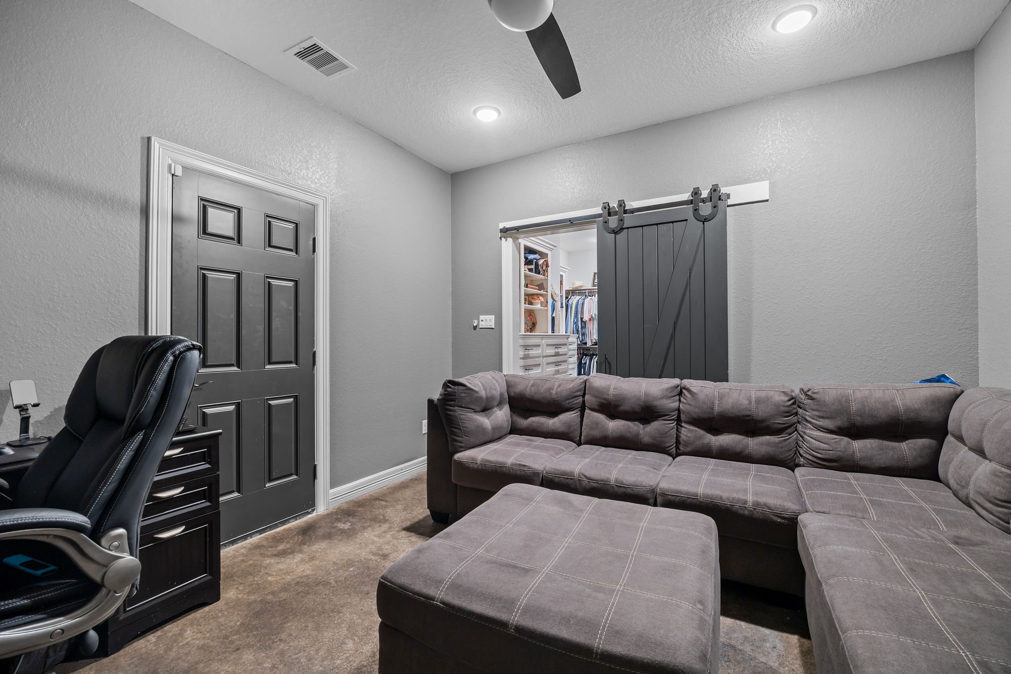 756 Angus Trail Angleton, TX 77515 - Photo 18 of 39 a living room with furniture and a wooden floor