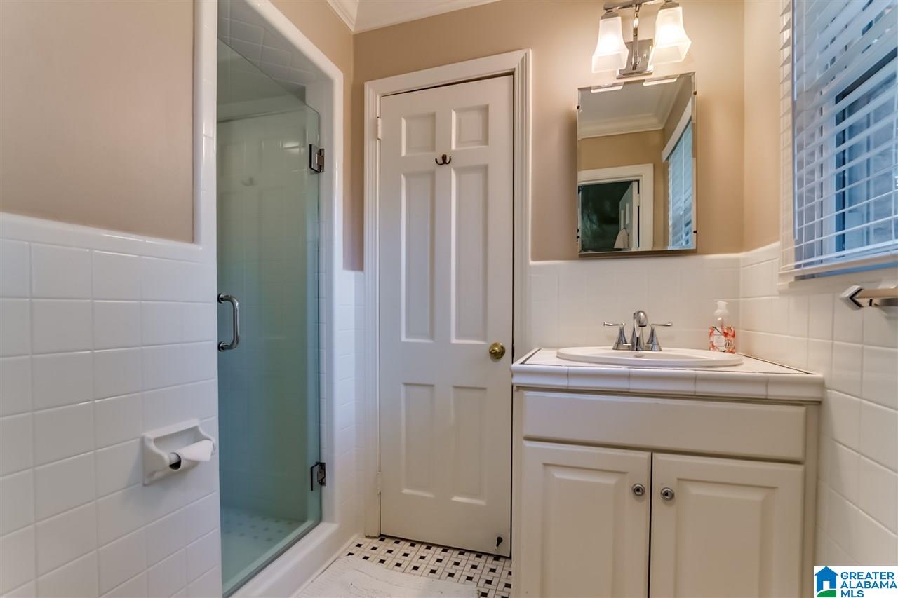 3015 Warrington Road Birmingham, AL 35223 - Photo 31 of 50
