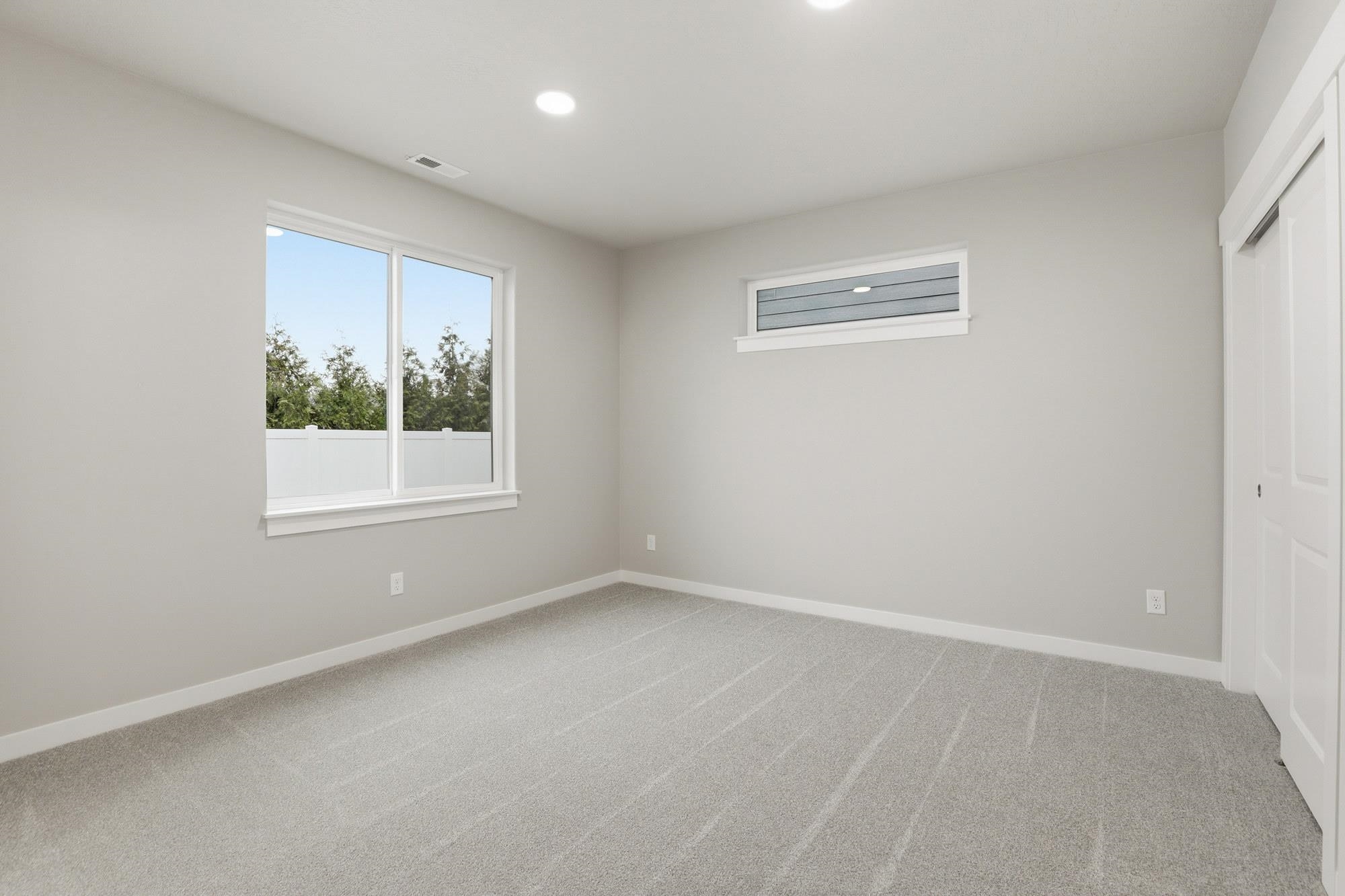 414 North Viewmont Road Greenacres, WA 99016 - Photo 7 of 12