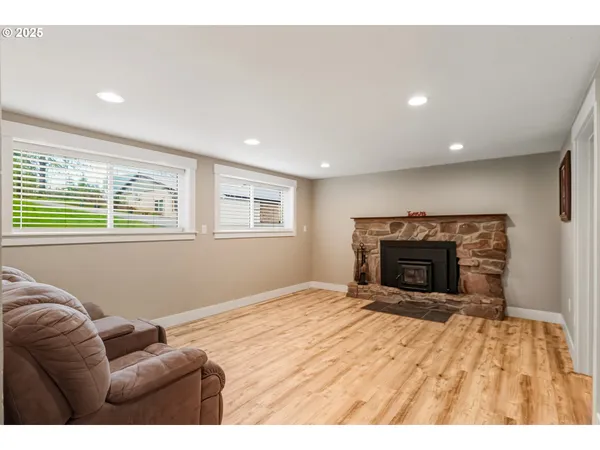 $1,319,000 | 29201 Southeast Hillyard Drive, Boring, OR 97009