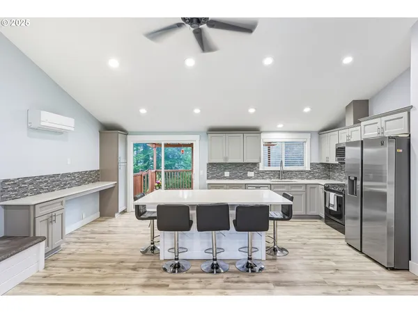 $1,319,000 | 29201 Southeast Hillyard Drive, Boring, OR 97009