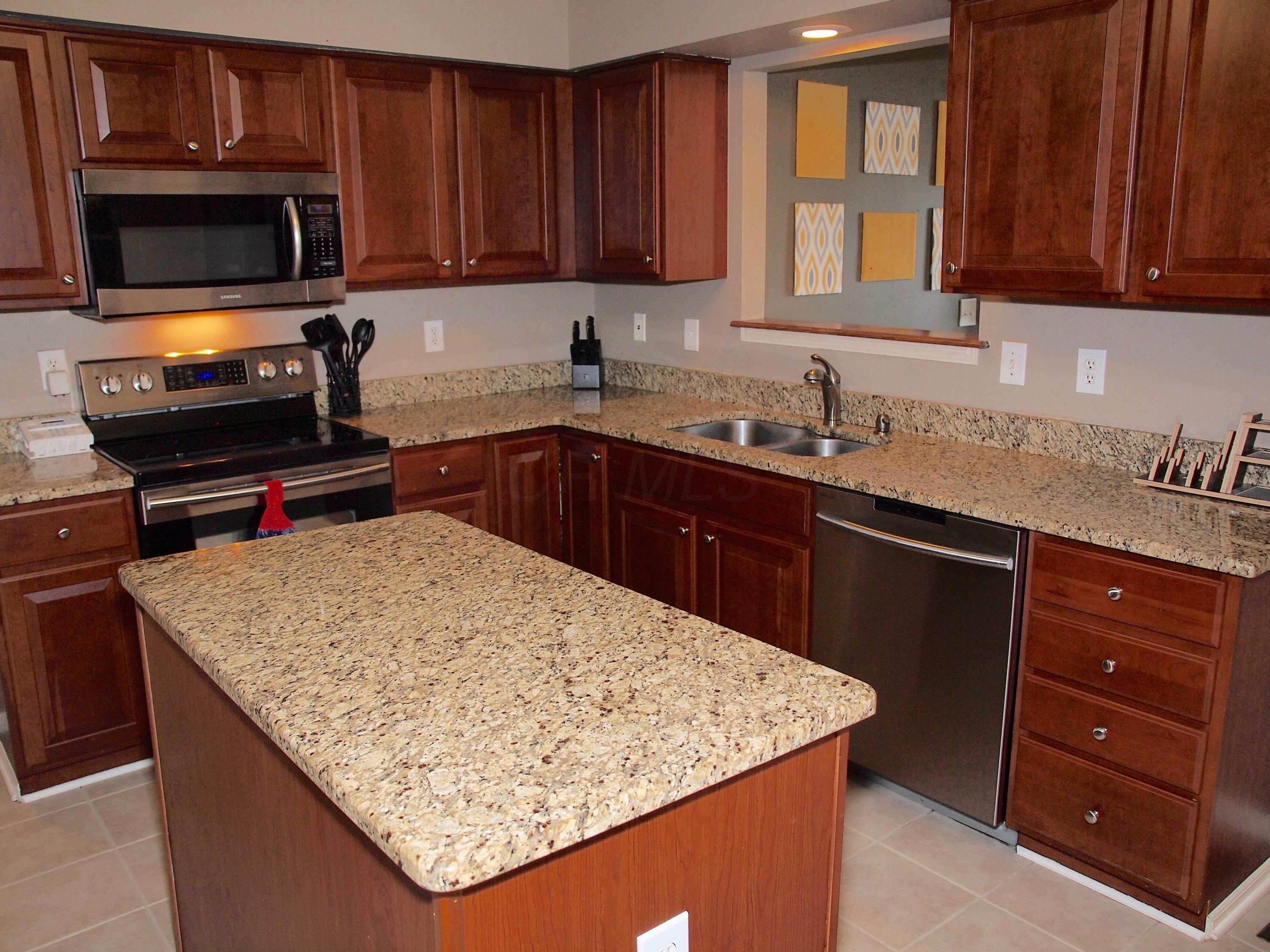 2179 Reeves Avenue Lewis Center, OH 43035 - Photo 6 of 33 Gallery Image 6