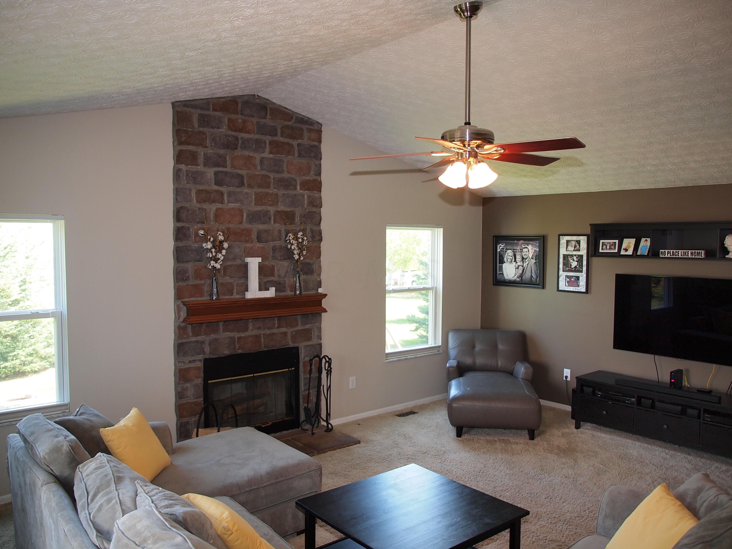 2179 Reeves Avenue Lewis Center, OH 43035 - Photo 9 of 33 Gallery Image 9