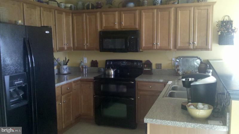 614 Chatham Way Lititz, PA 17543 - Photo 4 of 6