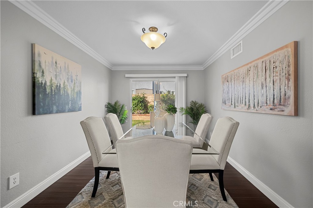 28328 Foothill Road Castaic, CA 91384 - Photo 12 of 38