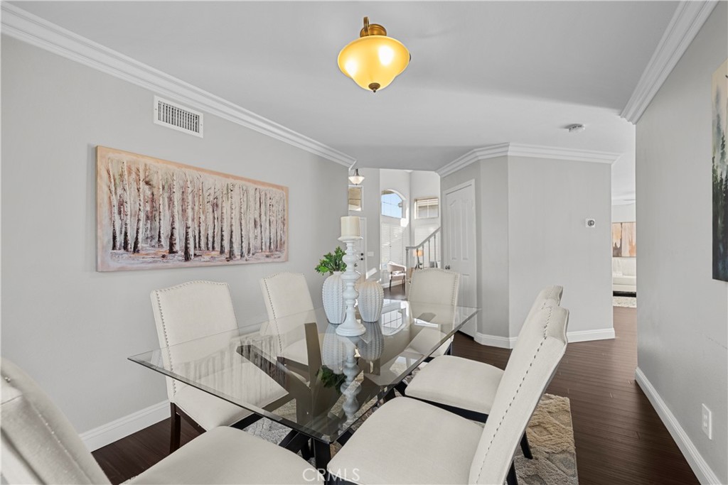 28328 Foothill Road Castaic, CA 91384 - Photo 13 of 38