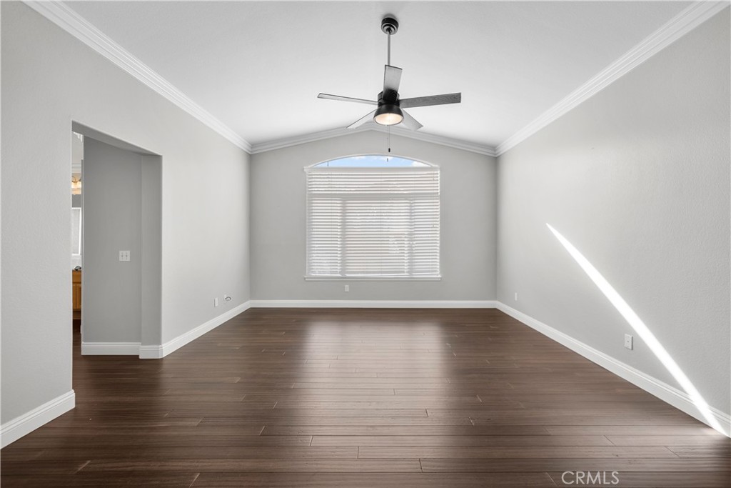 28328 Foothill Road Castaic, CA 91384 - Photo 16 of 38