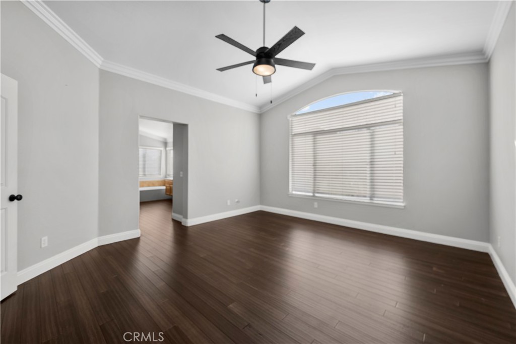 28328 Foothill Road Castaic, CA 91384 - Photo 17 of 38