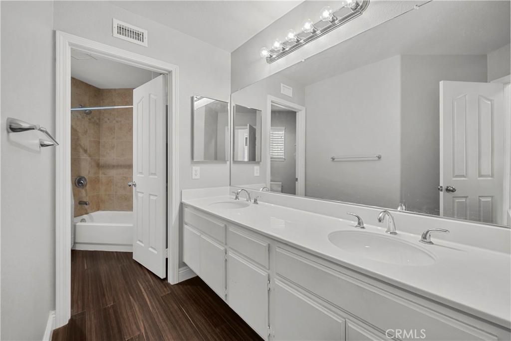 28328 Foothill Road Castaic, CA 91384 - Photo 28 of 38