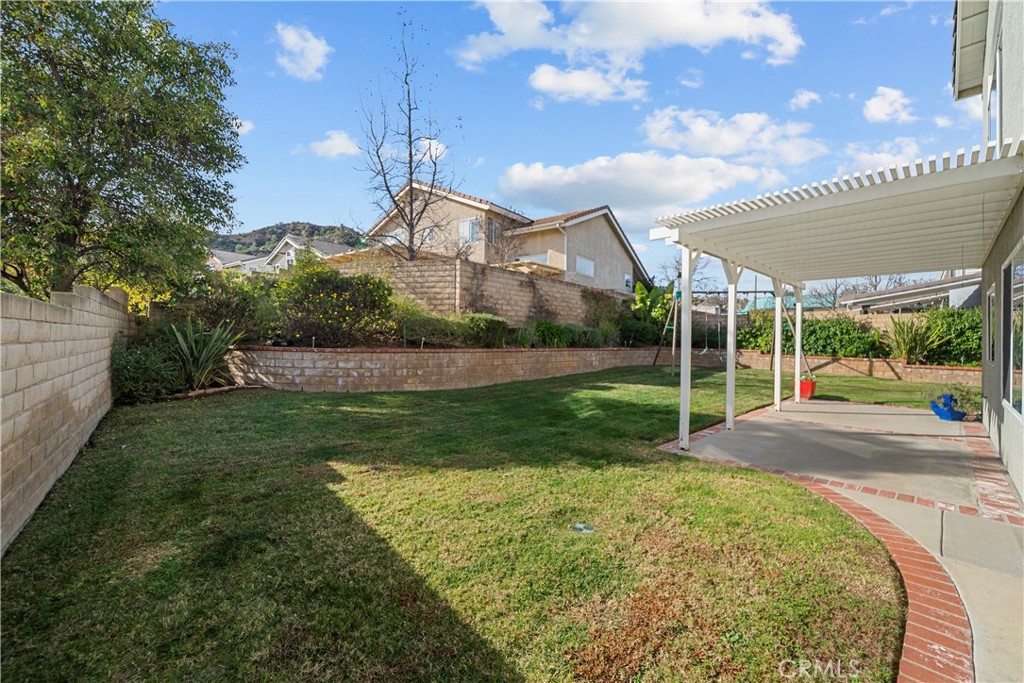 28328 Foothill Road Castaic, CA 91384 - Photo 29 of 38