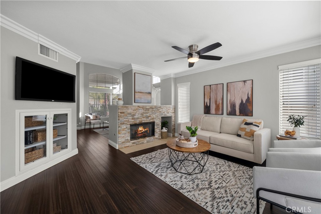 28328 Foothill Road Castaic, CA 91384 - Photo 5 of 38