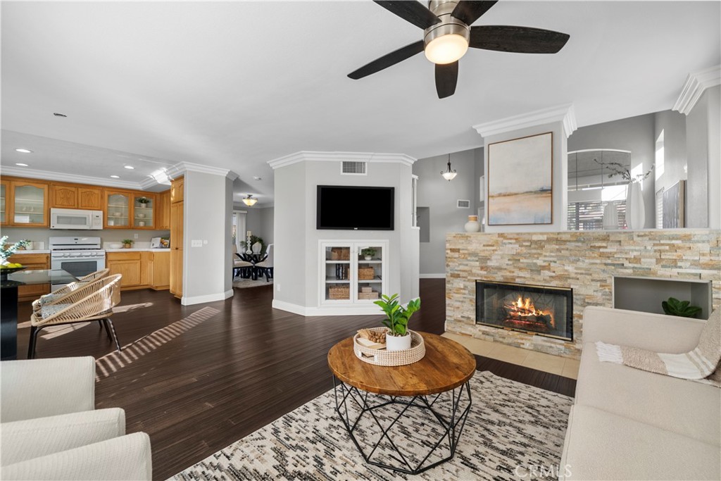 28328 Foothill Road Castaic, CA 91384 - Photo 7 of 38