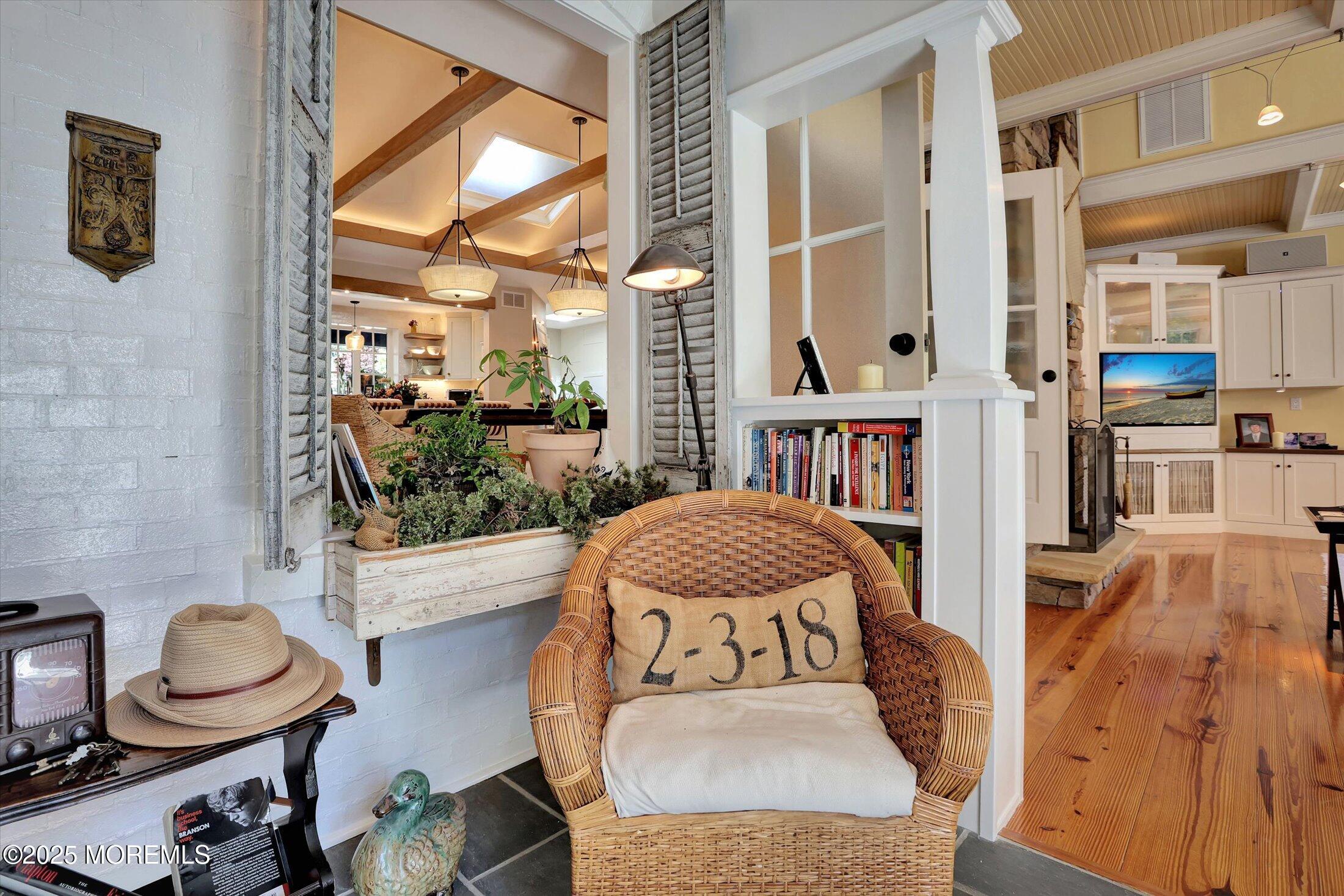 651 Oceanview Road Brielle, NJ 08730 - Photo 22 of 85 31-Library/Sun Room