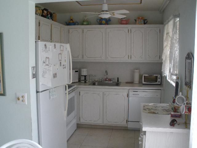 14 Brighton A, Unit 14 Boca Raton, FL 33434 - Photo 2 of 12 Additional Photo