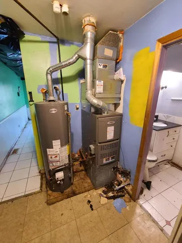 $74,000 | 1453 Park Lane, Ford Heights, IL 60411