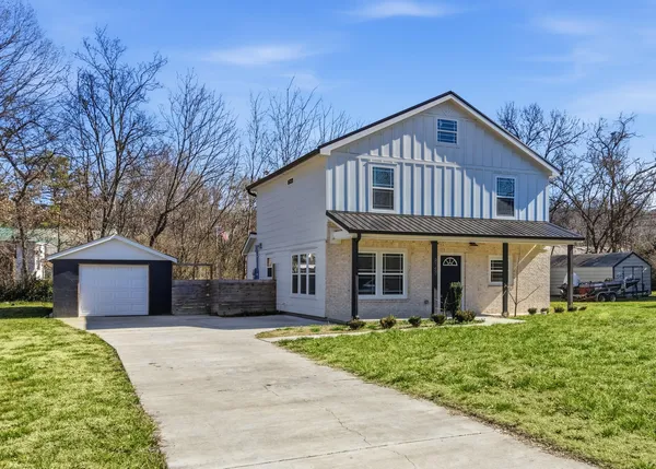 $315,000 | 828 Henderson Avenue, Rossville, GA 30741