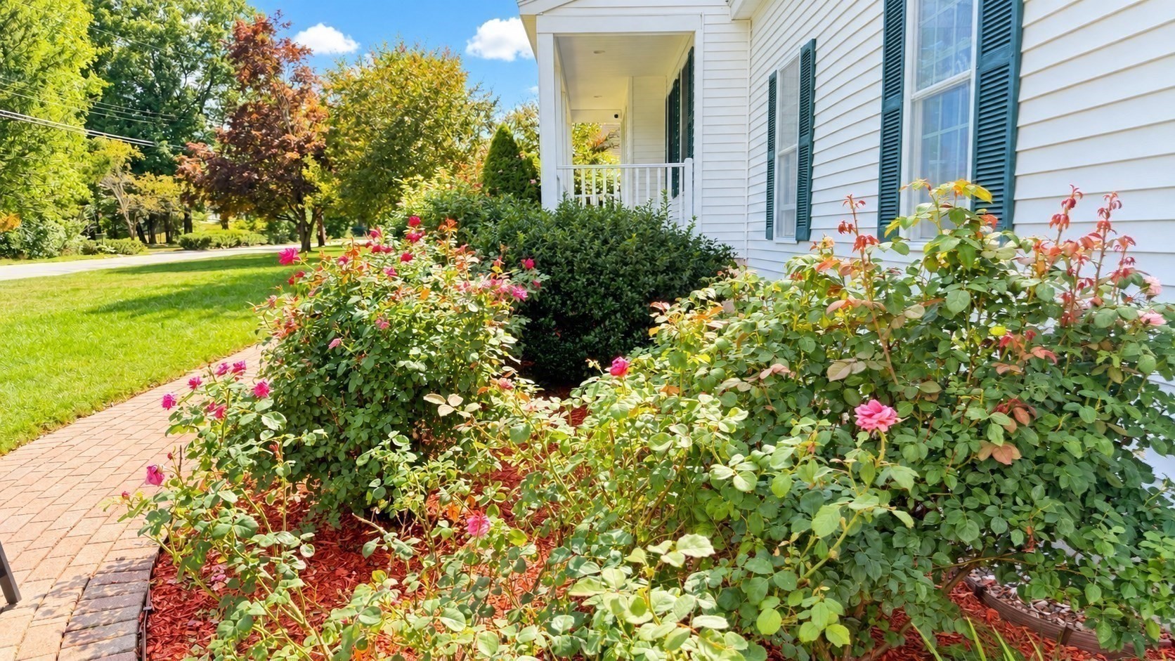 10 B Henley Road Acton, MA 01720 - Photo 2 of 39 Gallery Image 2