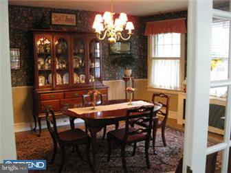 31 Decatur Road Havertown, PA 19083 - Photo 3 of 11
