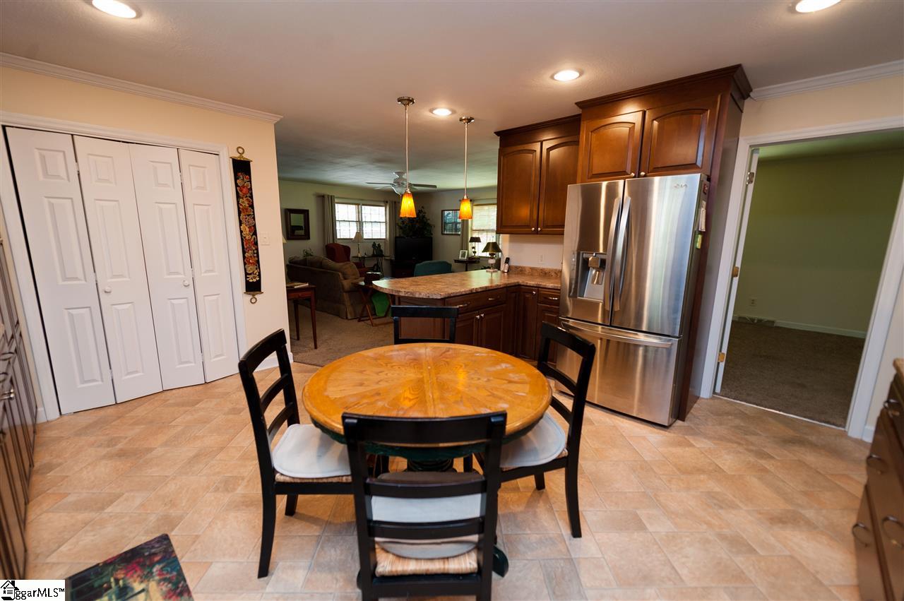 200 State Rd S-42-4294 Duncan, SC 29334 - Photo 13 of 36 Gallery Image 13