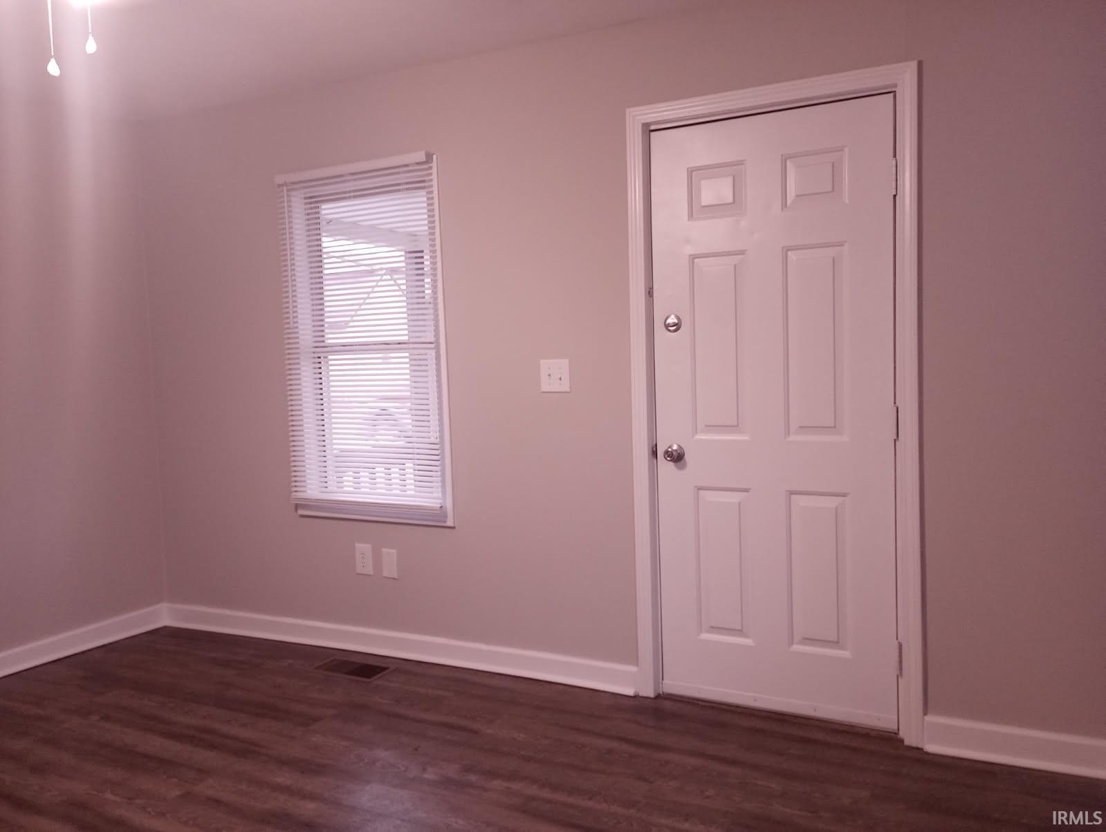 337 South 13th Street Vincennes, IN 47591 - Photo 4 of 19