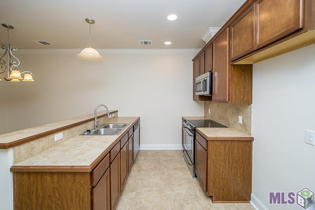 11451 Cottagecreek Road, Unit 5B A Baton Rouge, LA 70816 - Photo 14 of 50