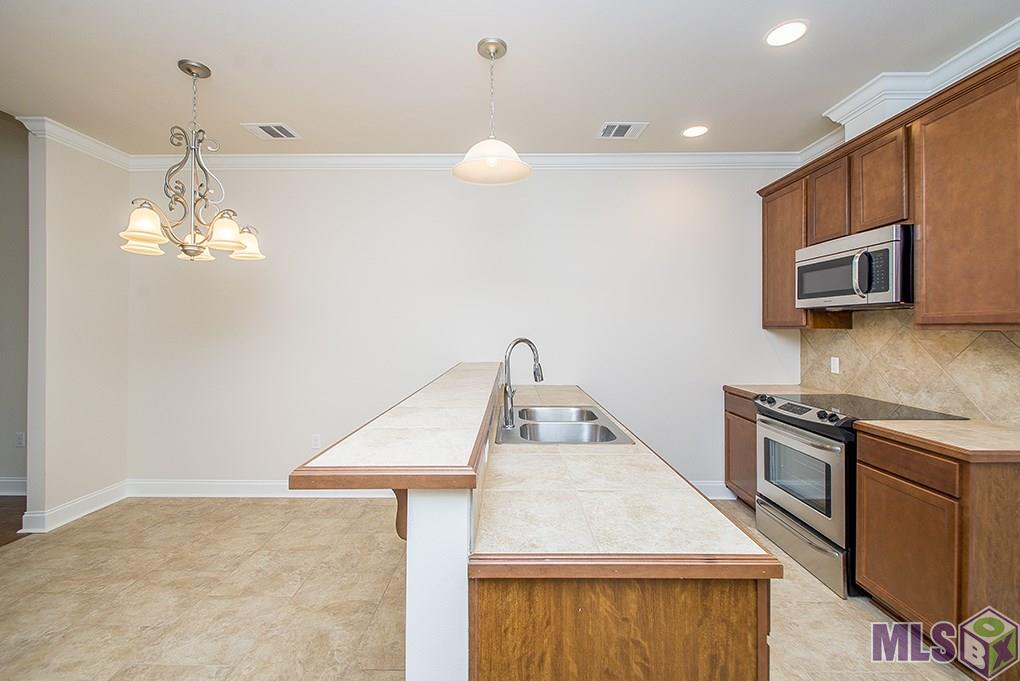 11451 Cottagecreek Road, Unit 5B A Baton Rouge, LA 70816 - Photo 17 of 50
