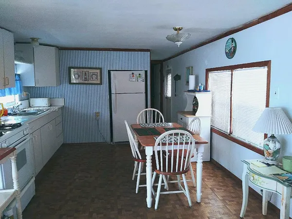 $990,000 | 261 Burgundy Drive, Tavernier, FL 33070