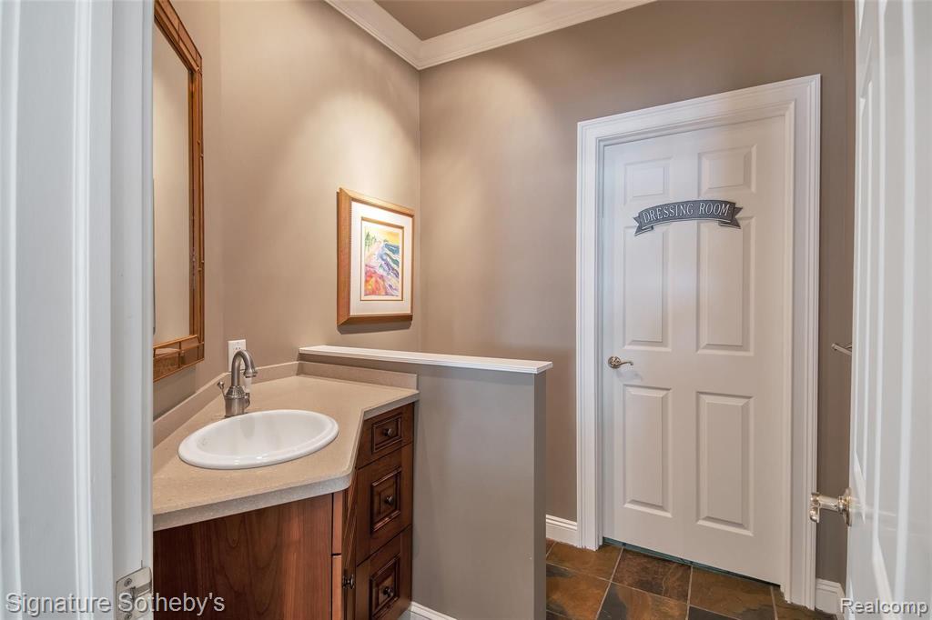 8810 Tipsico Lake Road Holly, MI 48442 - Photo 47 of 66