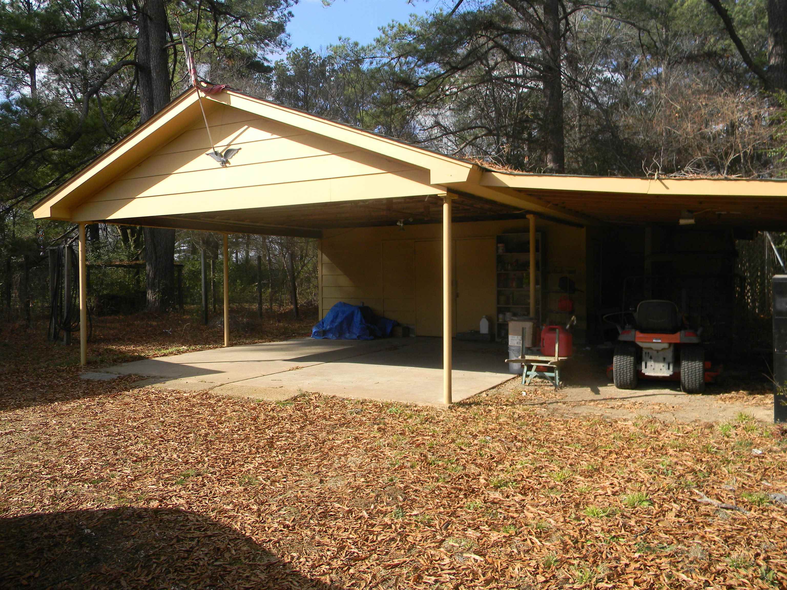 5558 Crestview Road Memphis, TN 38134 - Photo 10 of 32 a view of a house with a patio and backyard