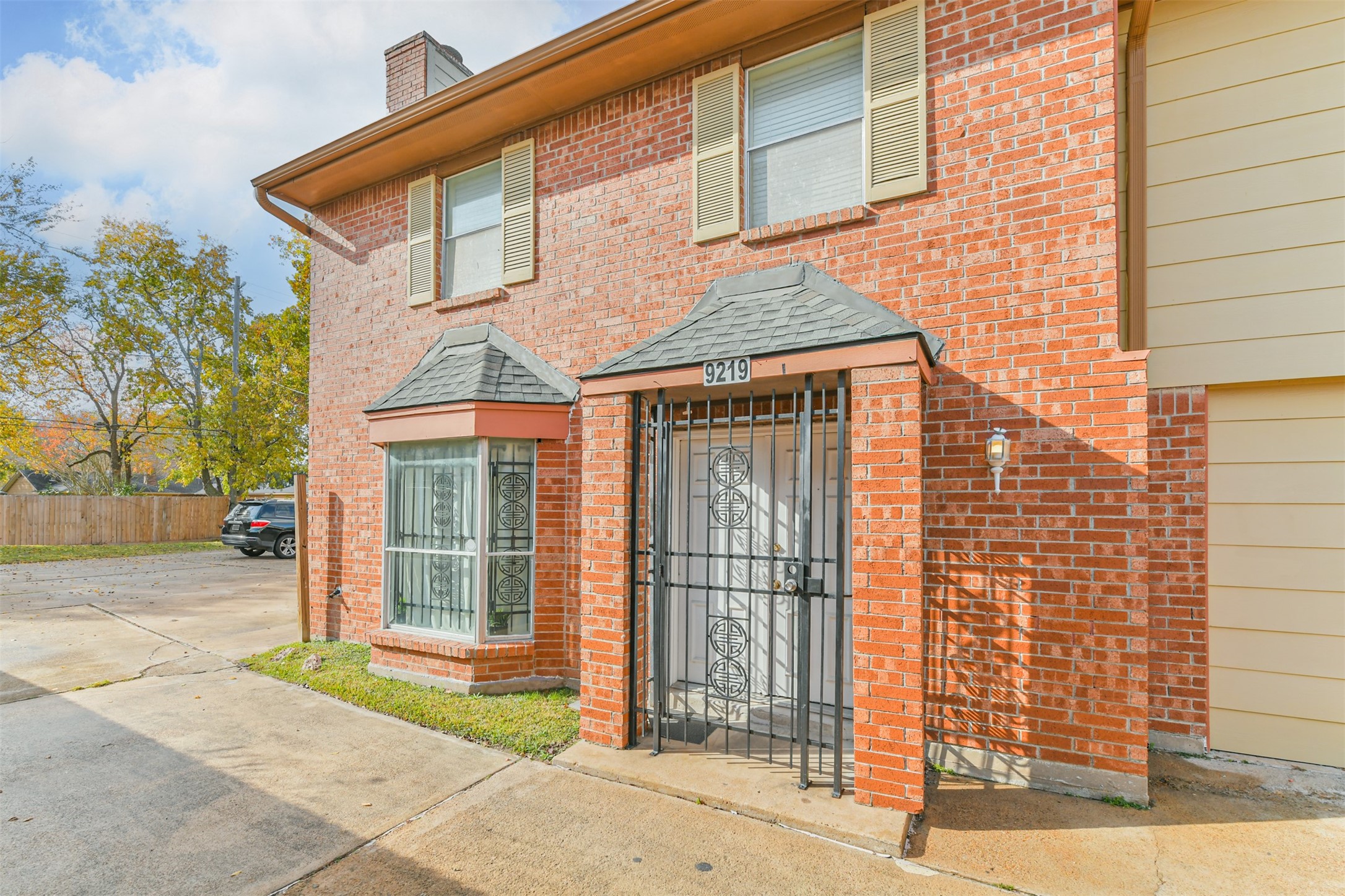 9217 Carousel Lane Houston, TX 77080 - Photo 6 of 38 9219 End unit