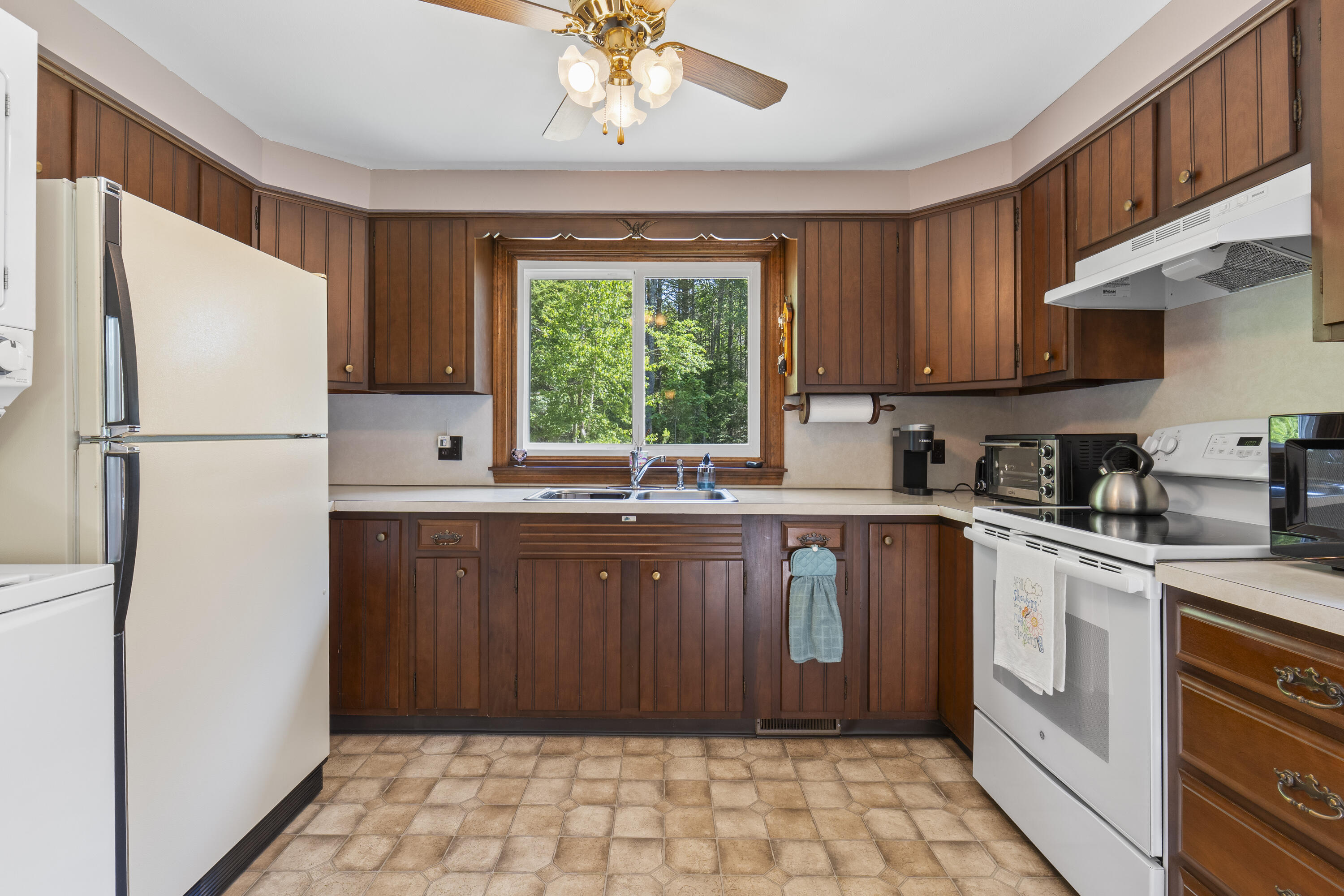 101 Mountain Road Cape Neddick, ME 03902 - Photo 13 of 44 101 Mountain Rd_119